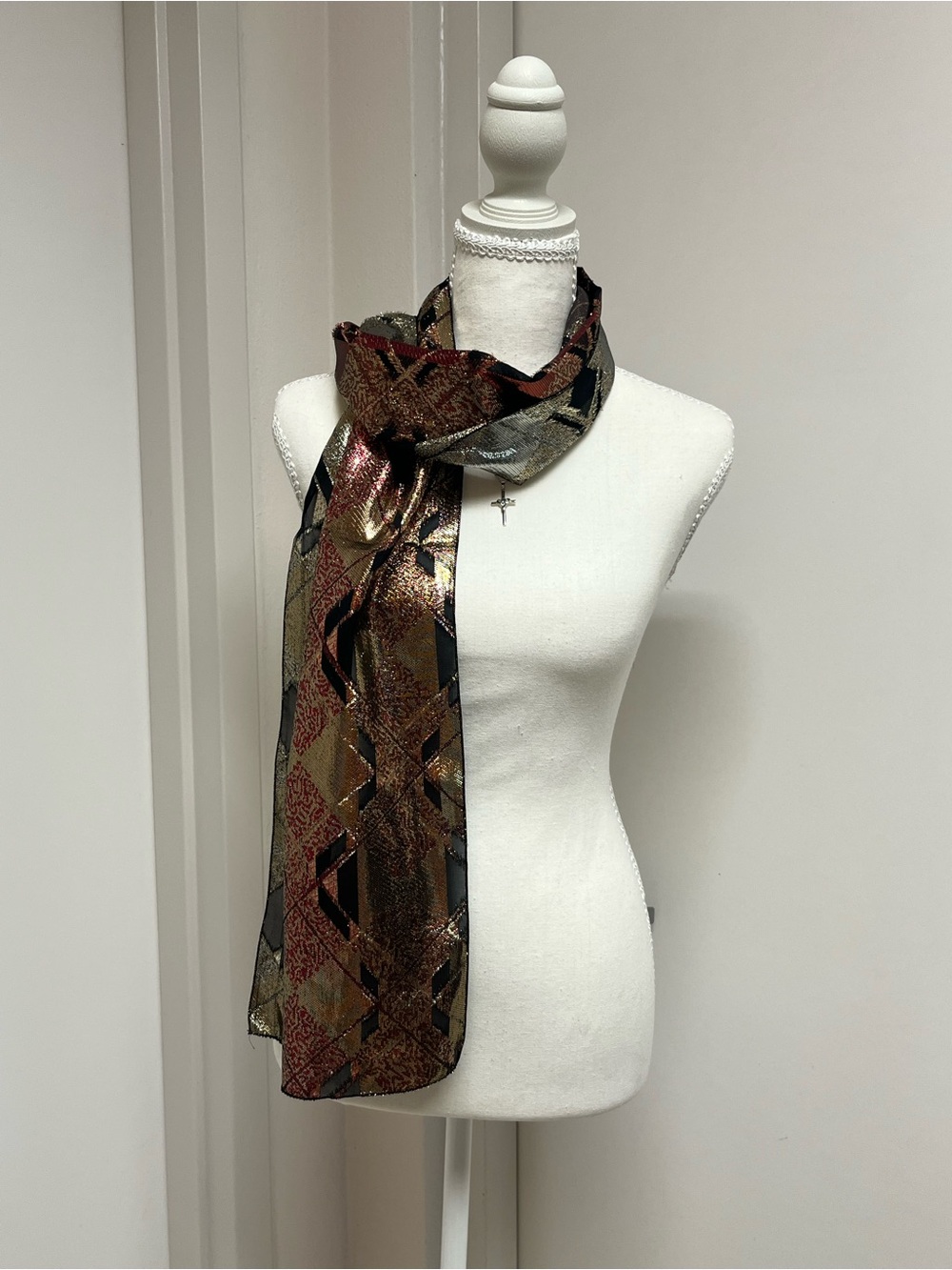 Metallic Multi-Color Geometric Pattern Scarf - Picture 2 of 8